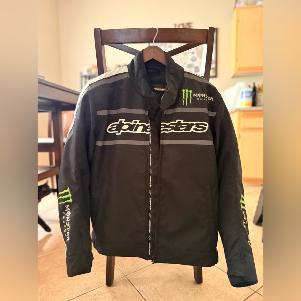 seldom worn alpinestars motorcycle jacket for sale.